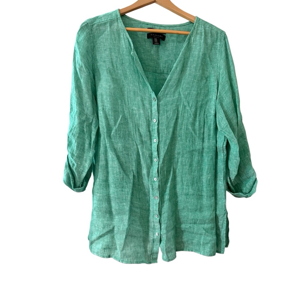 Tahari Green 3/4 Sleeve Button Down Shirt